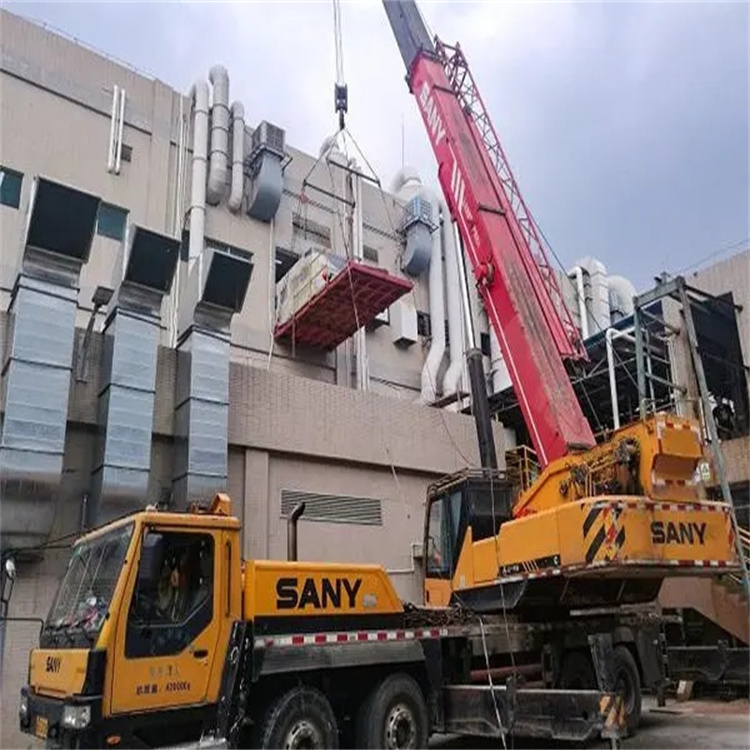 嘉鱼租赁大型汽车吊，助力工程项目高效进行