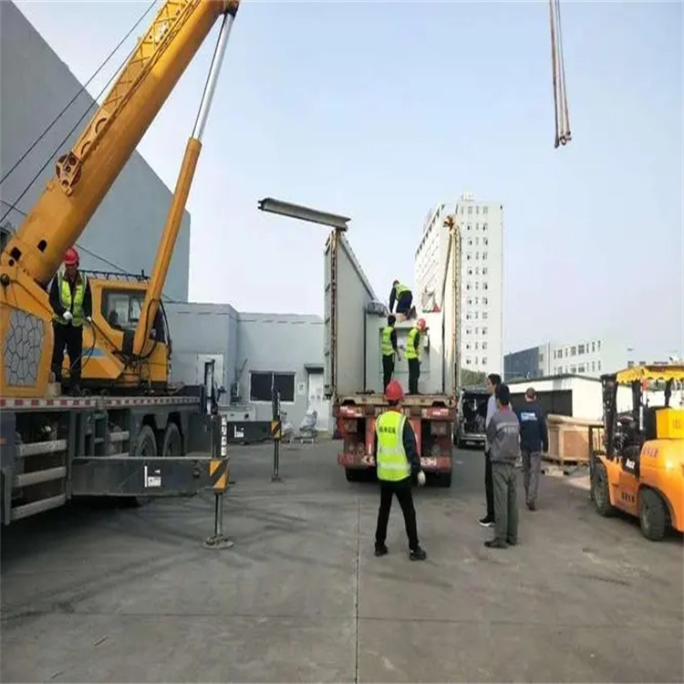 嘉鱼如何找到附近的吊车救援服务