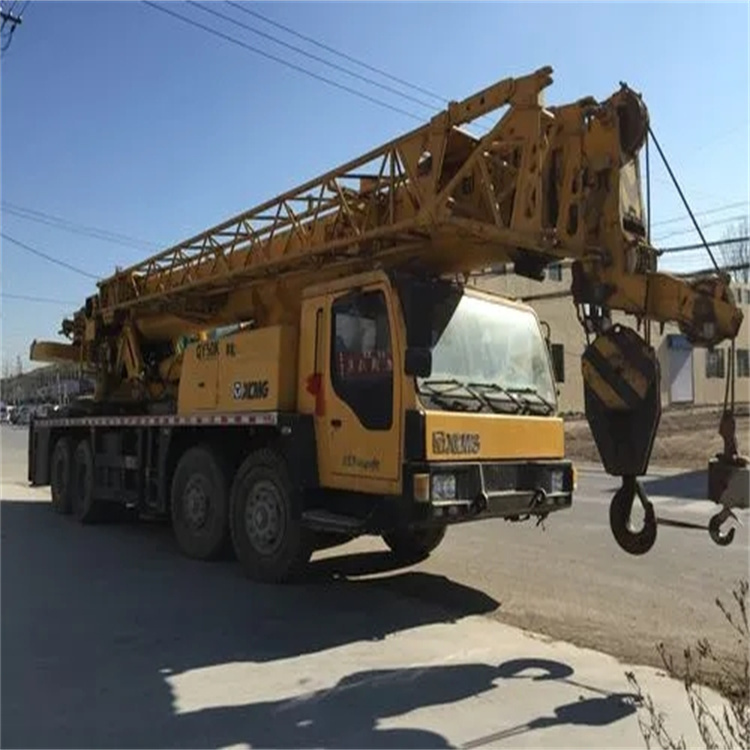 嘉鱼哪里有专业吊车出租